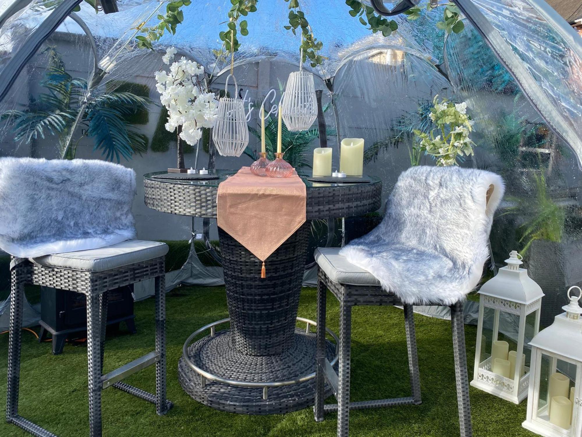 Mini Love Island Style Guest House Includes Personal Hot 24 Hour Swimming Pool, Outdoor Bathtub, Heated Dining Dome And Fire Pit, All This Is Secretly Located In The Busy Suburbs Of Nottingham Esterno foto
