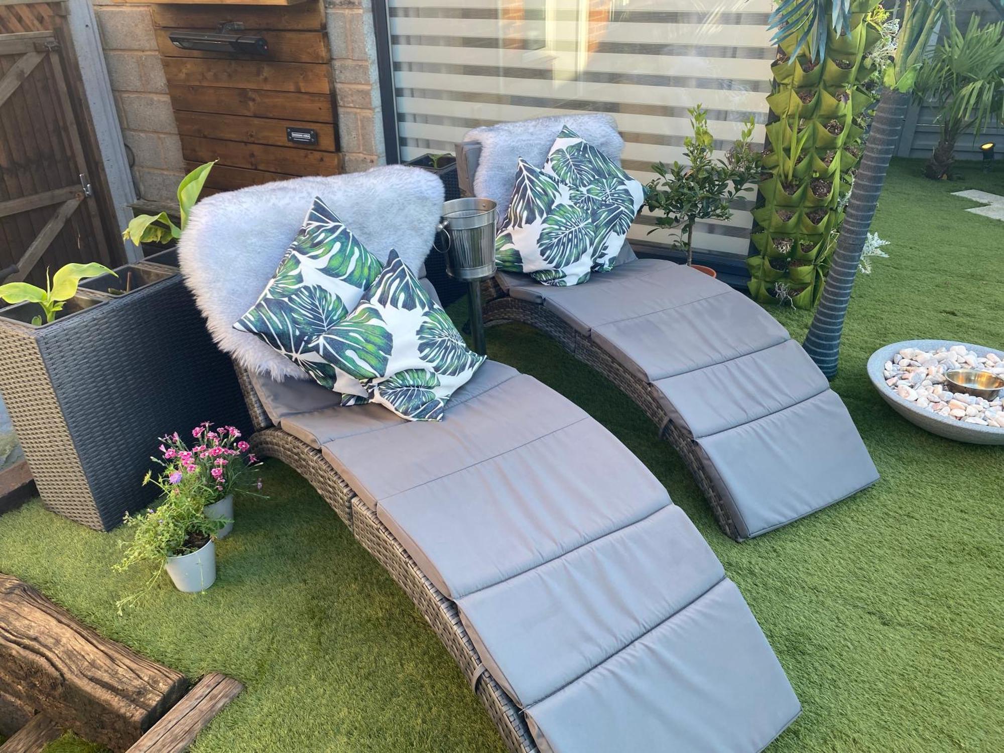 Mini Love Island Style Guest House Includes Personal Hot 24 Hour Swimming Pool, Outdoor Bathtub, Heated Dining Dome And Fire Pit, All This Is Secretly Located In The Busy Suburbs Of Nottingham Esterno foto